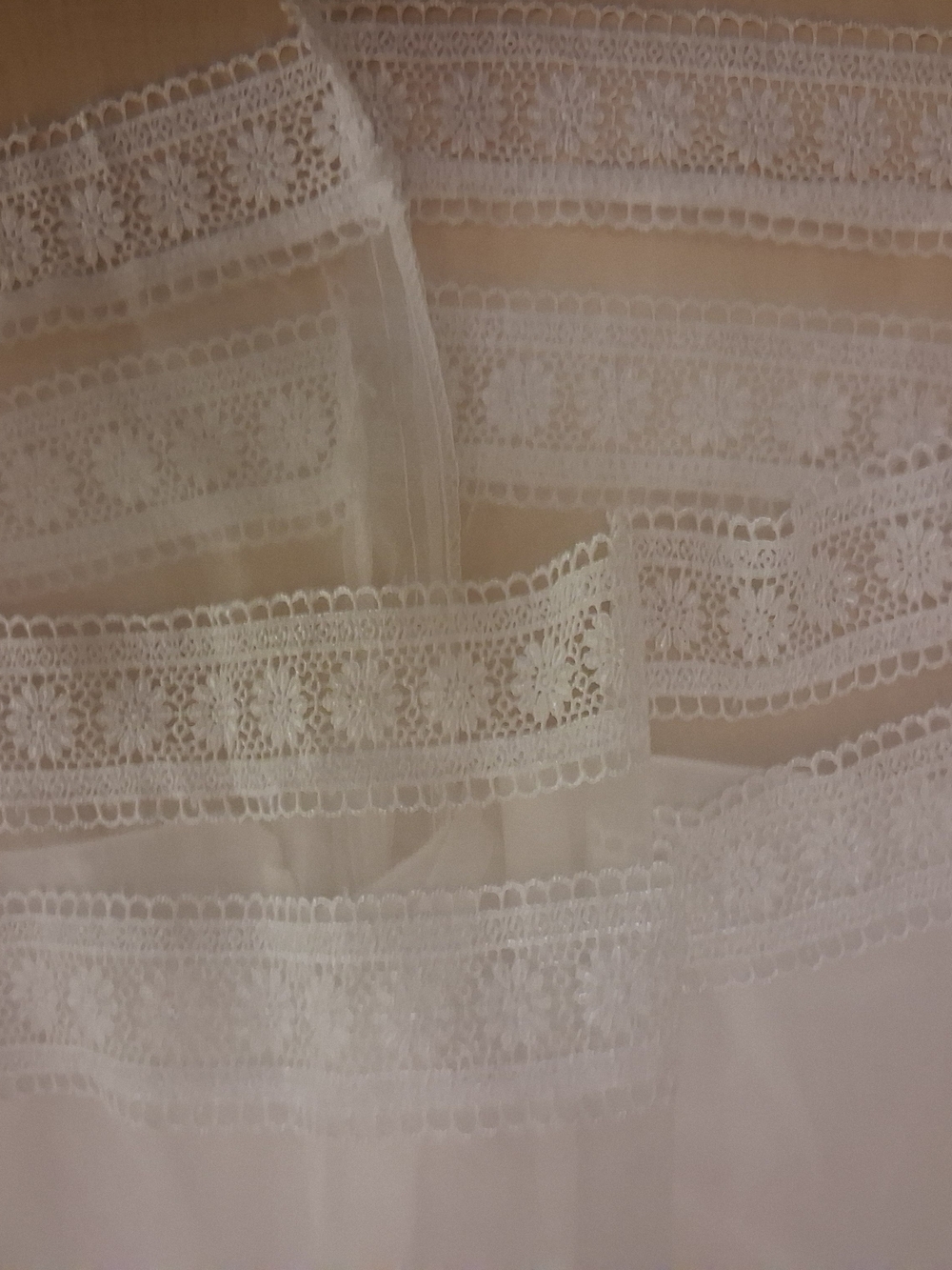 White Lace & Tulle Formal Dress for Girls - Picture 4 of 6
